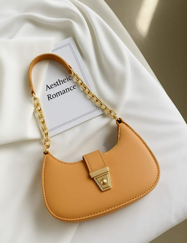 Elegant Shoulder Bag with Gold Chain